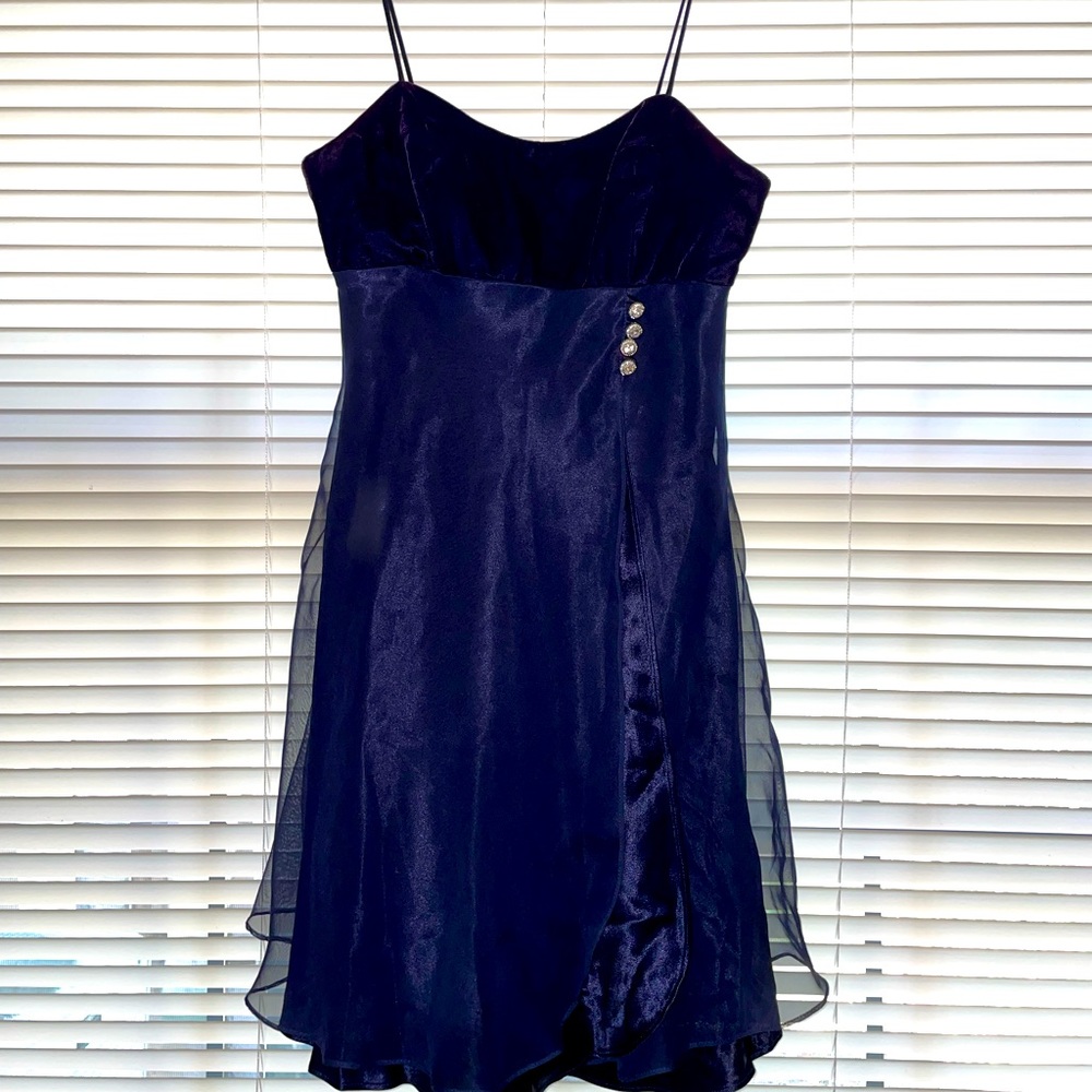 Short dress. Navy. Velvet top. Wrap style, open in front.